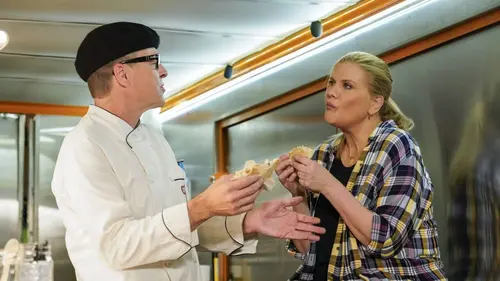 Mom S08E04 Diner de couples en streaming