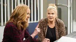 Mom  S08E14 Ma meilleure ennemie