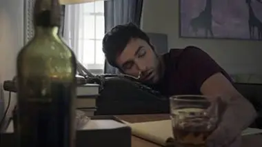 Mon ex est dingue S04E01 Best-seller, tragédie et escroquerie