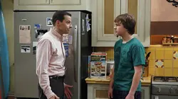 Mon oncle Charlie S08E01 Trois filles et un mec circoncis