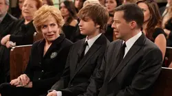 Mon oncle Charlie S08E15 Trois putes et un cheeseburger