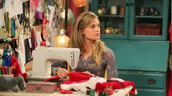 Mon oncle Charlie S10E11 Un trou pour la queue