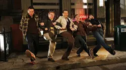 Mon oncle Charlie S10E13 Attrape une plume et fais la queue