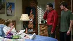 Mon oncle Charlie S04E21 Un gay peut en cacher un autre