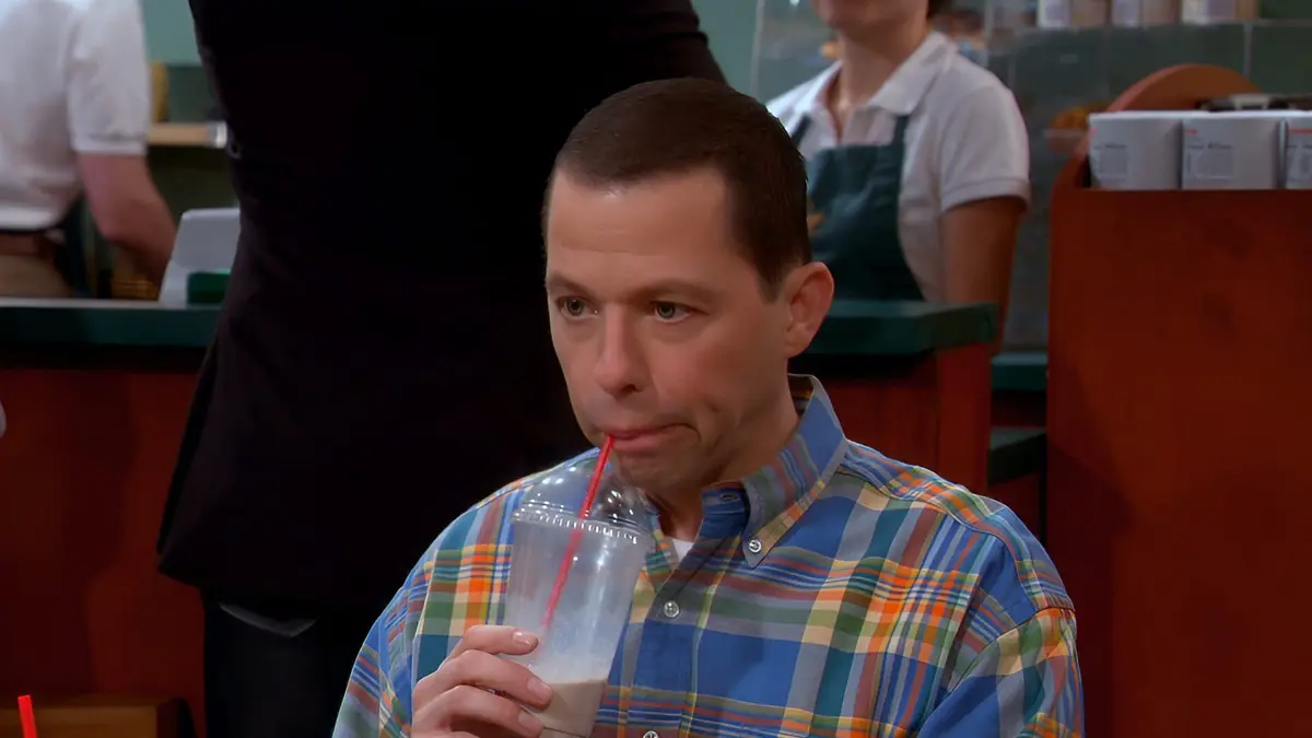 Visuel de Mon oncle Charlie S10E13 Attrape une plume et fais la queue