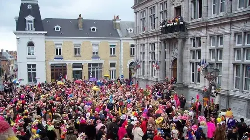 Mon premier carnaval de Dunkerque : entrez dans la bande !