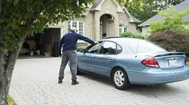 Mon voisin, ce tueur S04E01 Hysteria Lane