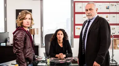 Mongeville S01E15 Meurtre à la une