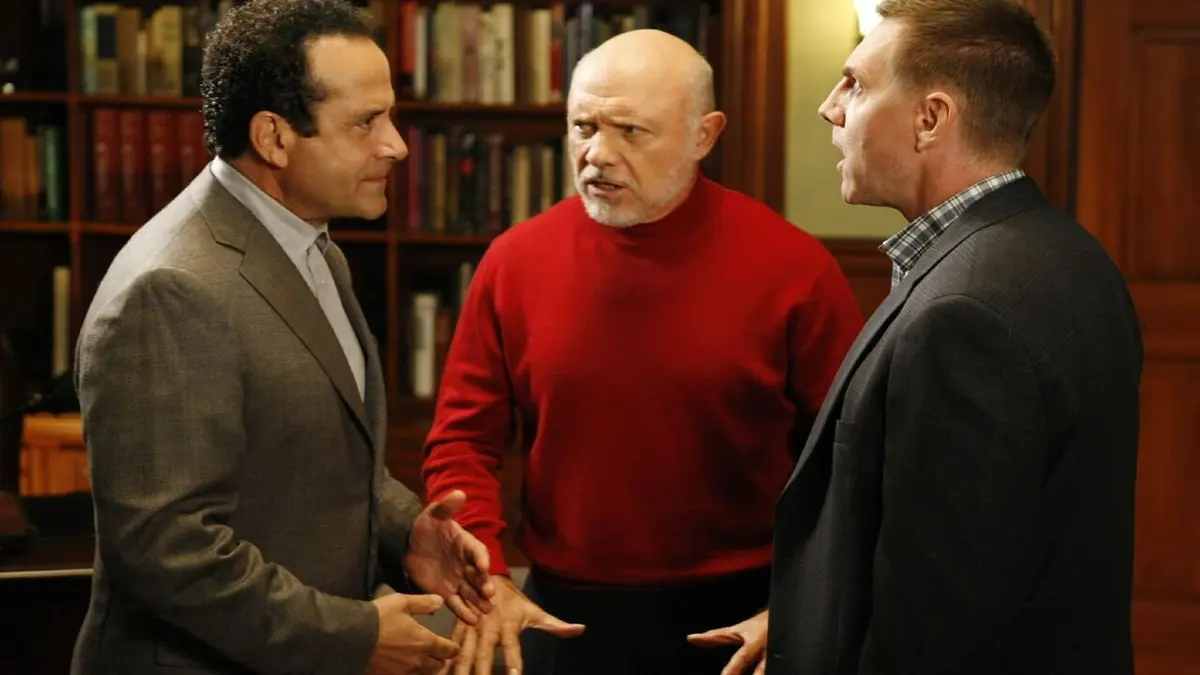 Monk S06E16 Monk est... Leland Rodriguez