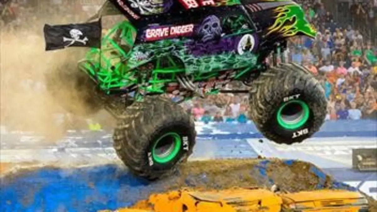 Monster Jam 2017 Santa Clara : Racing & Freestyle