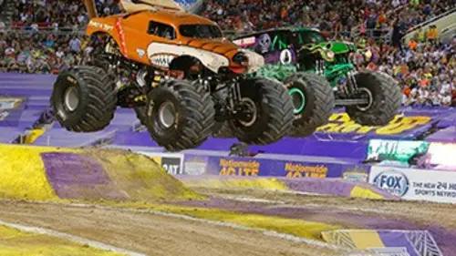Monster Jam 2017 Syracuse : Racing & Freestyle