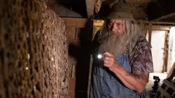 Monstres des montagnes Bain de sang dans les bois