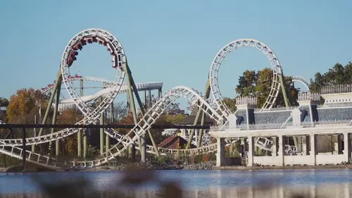 Montagnes russes, le grand frisson