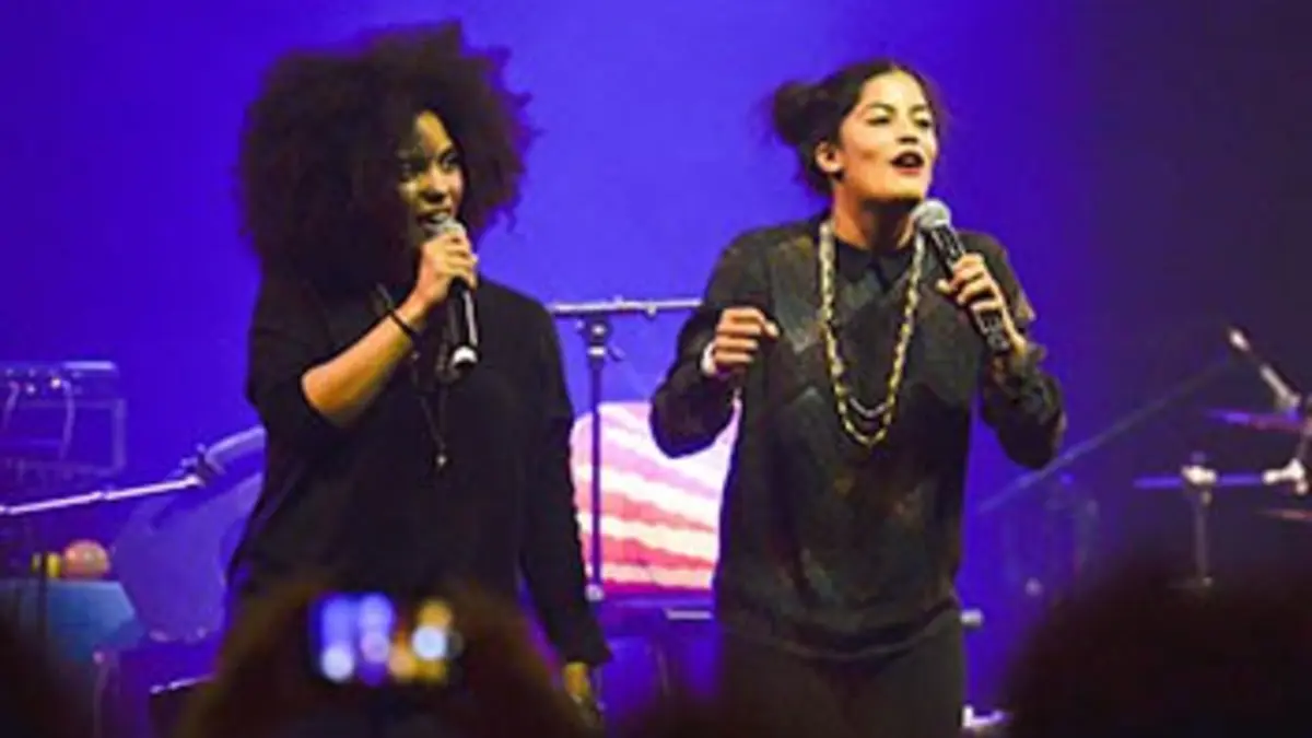 Monte le son, le live Ibeyi