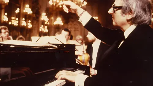 Mozart : Concerto pour piano n° 24 - André Previn