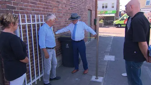 Mr. Frank Visser doet uitspraak Kale hond - siebengewald