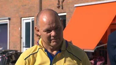 Gluren bij de buren - drachten