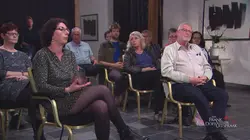 Mr. Frank Visser doet uitspraak De enorme coniferenhaag