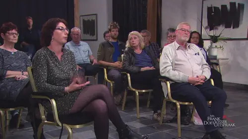 Mr. Frank Visser doet uitspraak De enorme coniferenhaag