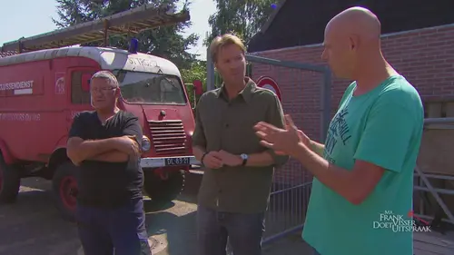 Mr. Frank Visser doet uitspraak Brandweerauto