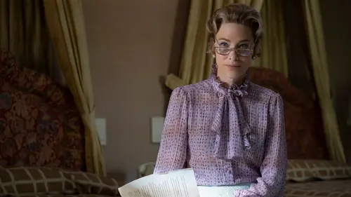 Mrs. America S01E07 Bella