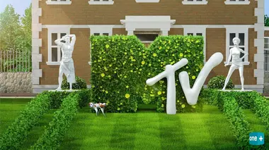 Tom Zanetti & Lottie Tomlinson