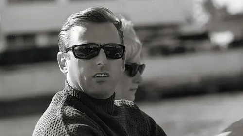 Casting Murf the Surf : surfeurs, voleurs et convertis Le casse