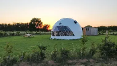 Kerie & Dave's pigsty hut