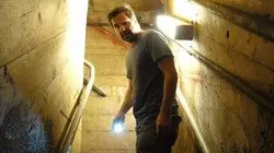 Mystères au musée S12E12 Qui trouve garde