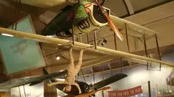 Mystères au musée S12E02 La pierre runique de Kensington