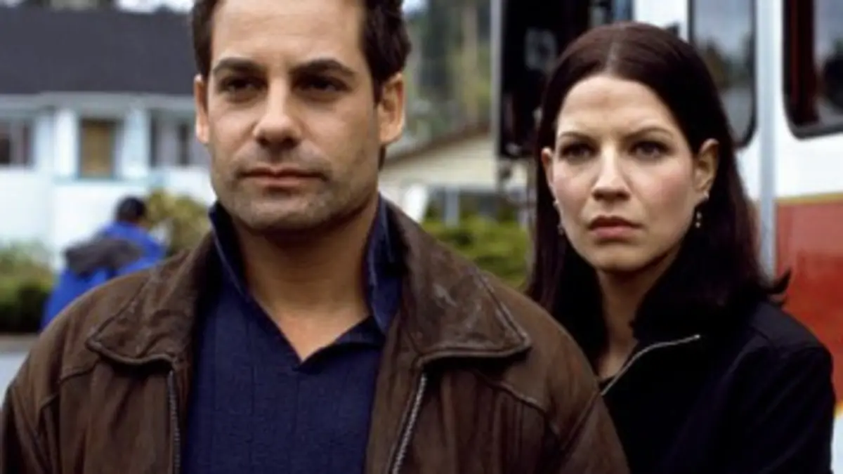 Mysterious Ways S02E10 Portrait-robot