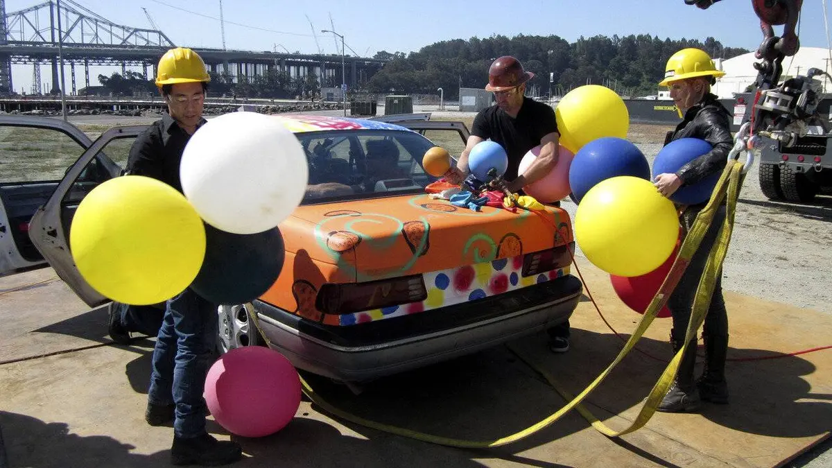 Mythbusters : quel est votre problème ? S01E15 Plus légers que l'air