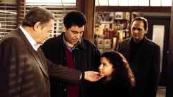 Navarro S13E02 Une fille en flammes
