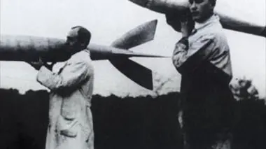 Nazi Hunters S01E01 Des V2 à la Lune