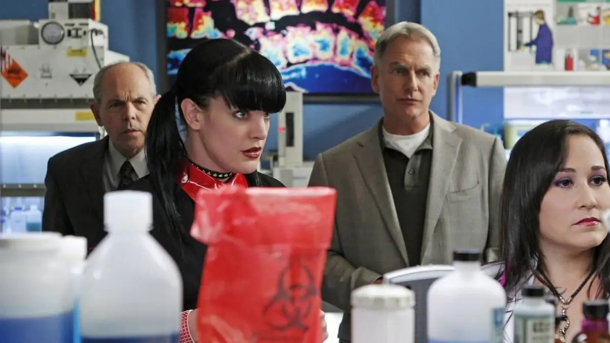 NCIS S09E07 Trio infernal