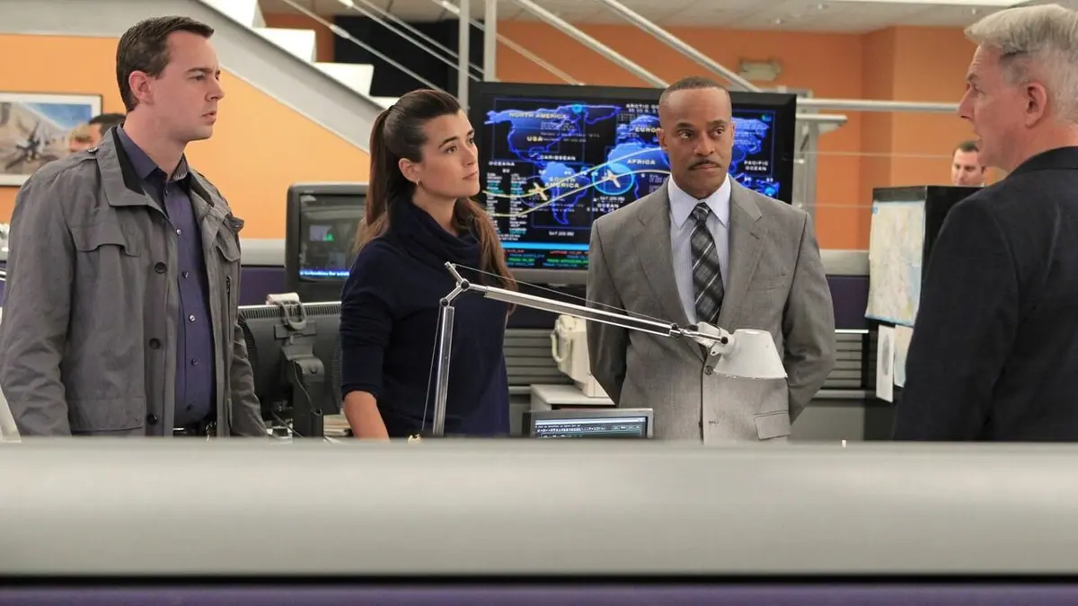 NCIS S10E17 Le tueur à la rose fanée
