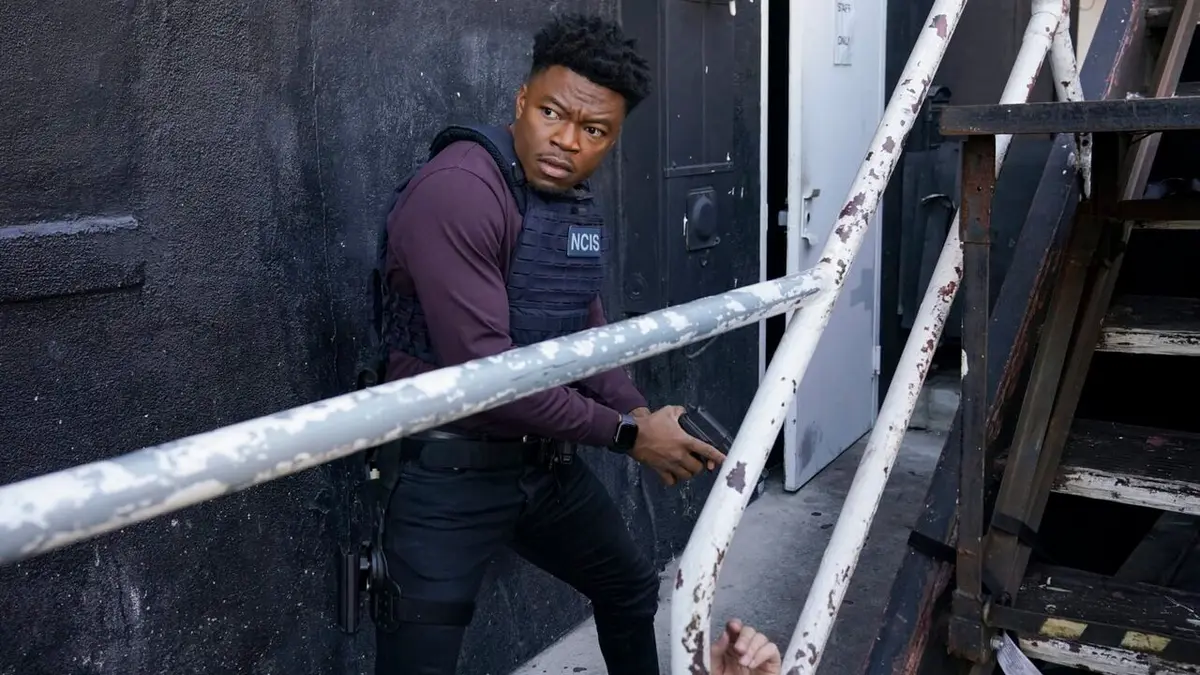NCIS : Los Angeles S14E13 Un adieu aux armes