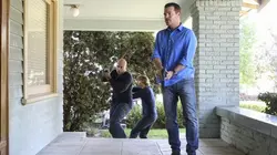 NCIS : Los Angeles S08E10 Les loups à la porte