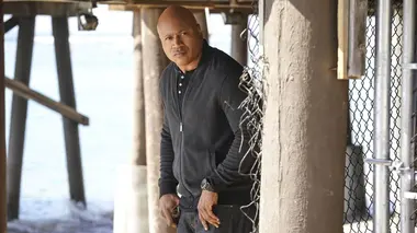 NCIS : Los Angeles S10E07 L'un des nôtres