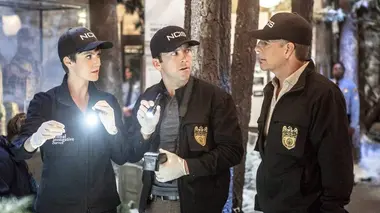 NCIS : Nouvelle-Orléans S01E10 L'honneur volé