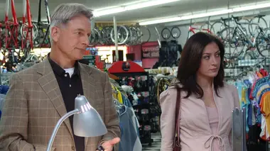 NCIS S02E21 L'étoffe des héros