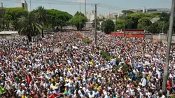 Ne dites pas à ma mère E06 Que je suis à Sao Paulo