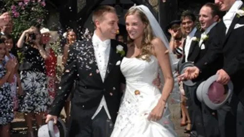 Ne le dites pas à la mariée S04E07 Charlotte et James