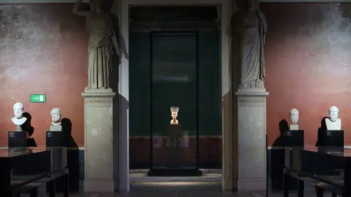 Néfertiti : Le buste de la discorde