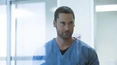 New Amsterdam S04E13 Le poids de la famille