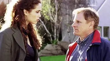 Une femme dans un tonneau