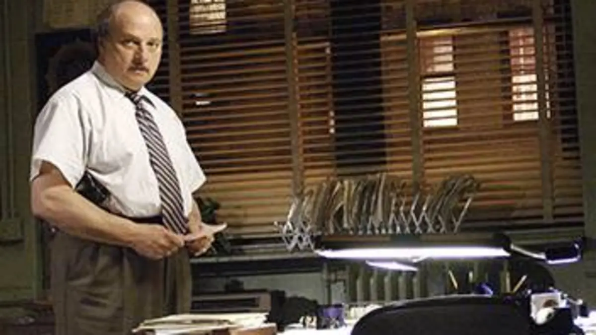 New York Police Blues S12E20 Le nouveau chef