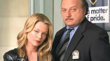 New York Police Blues S09E01 On a retrouvé Danny Sorenson