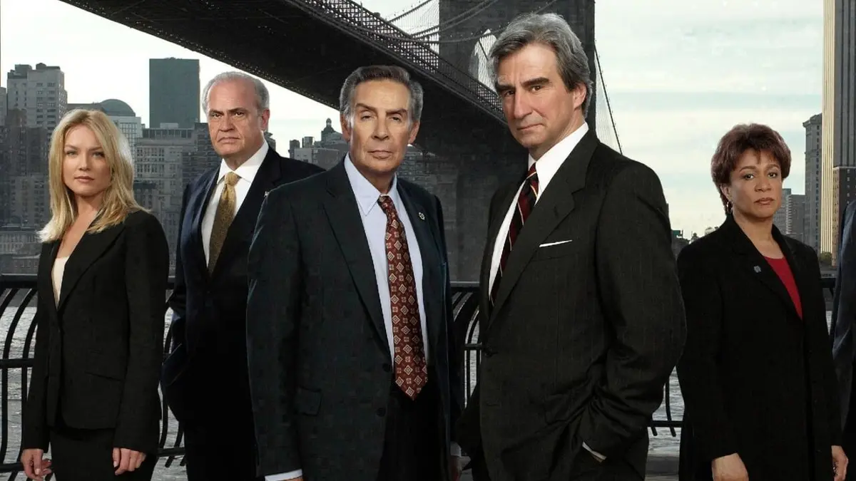 New York police judiciaire S14E13 Mariée avec enfant
