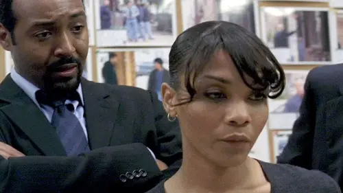 New York police judiciaire S15E05 Jeux d'armes en streaming